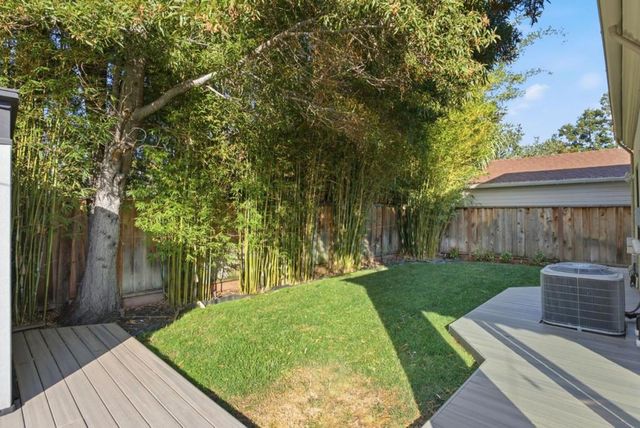 3717 Park Boulevard, Palo Alto, CA 94306