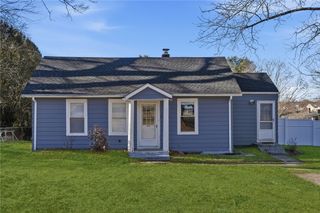 213 St Louis Avenue, Woonsocket, RI 02895