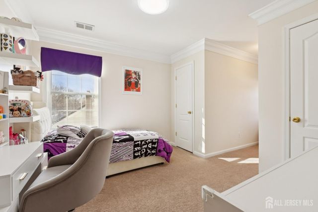 82 Tyndale Avenue, Monroe, NJ 08831