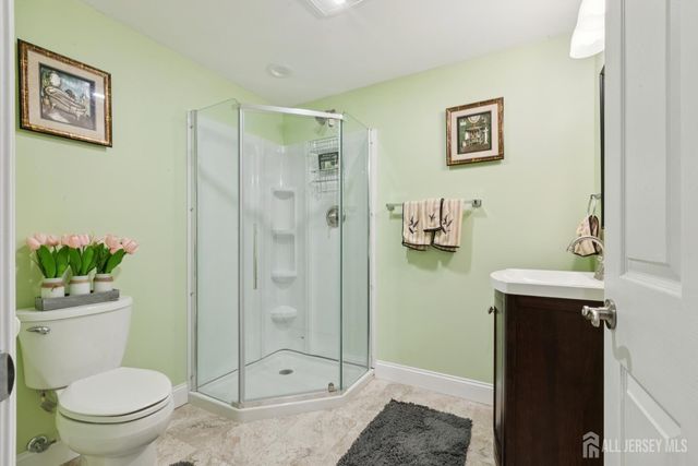 82 Tyndale Avenue, Monroe, NJ 08831