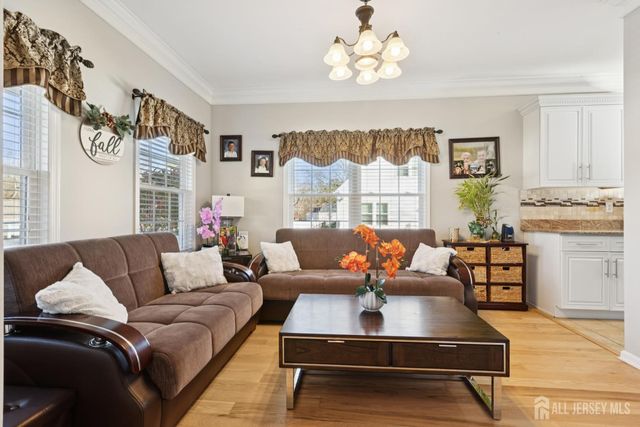 82 Tyndale Avenue, Monroe, NJ 08831