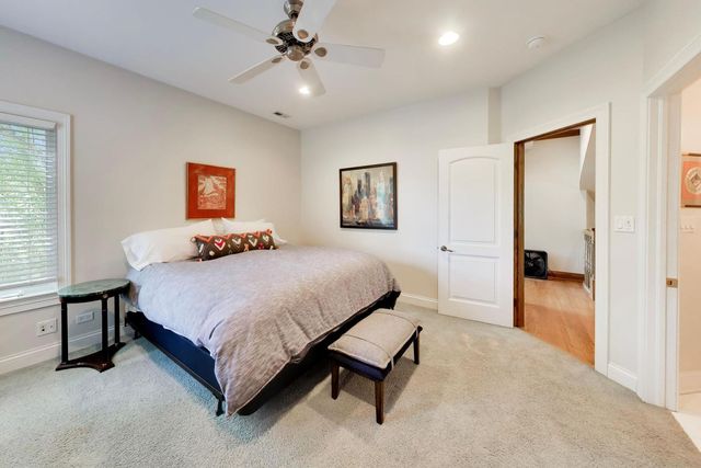 1106 Astor Place, Glencoe, IL 60022