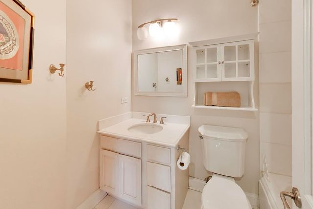 1106 Astor Place, Glencoe, IL 60022