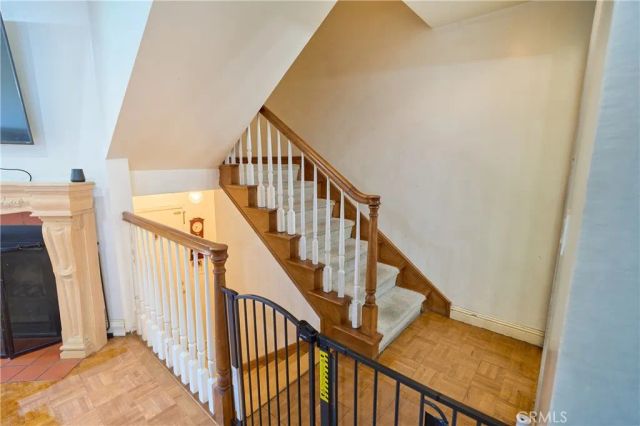 14287 Foothill Boulevard 33, Sylmar, CA 91342