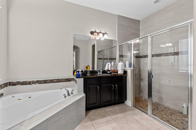 8802 FINSEN STREET, Orlando, FL 32827