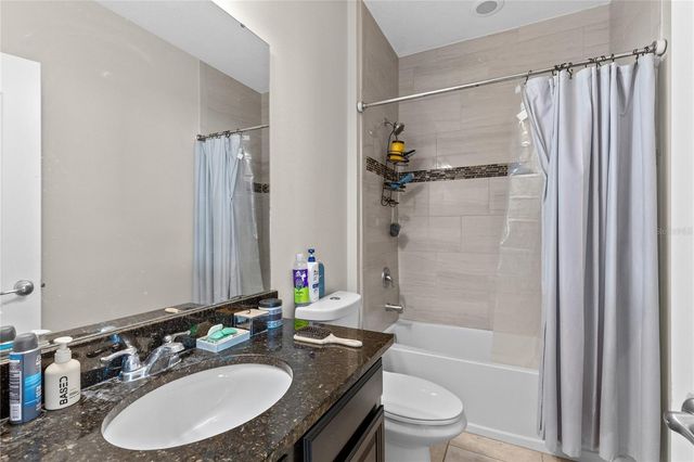 8802 FINSEN STREET, Orlando, FL 32827
