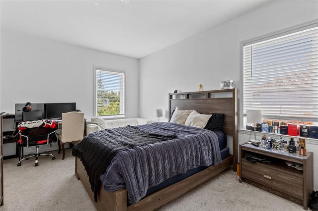8802 FINSEN STREET, Orlando, FL 32827