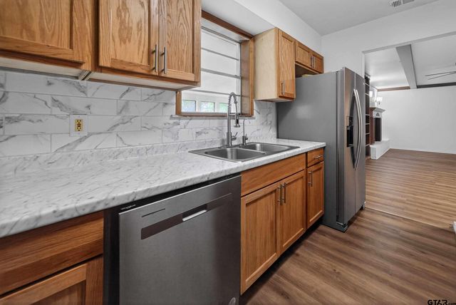 10558 County Road 2258, Tyler, TX 75707