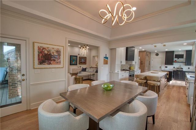 68 Le Mans Court, Prairie Village, KS 66208