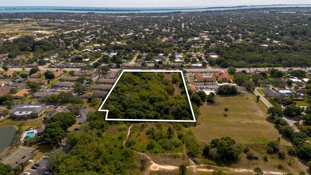 2205 S 25th Street, Fort Pierce, FL 34947