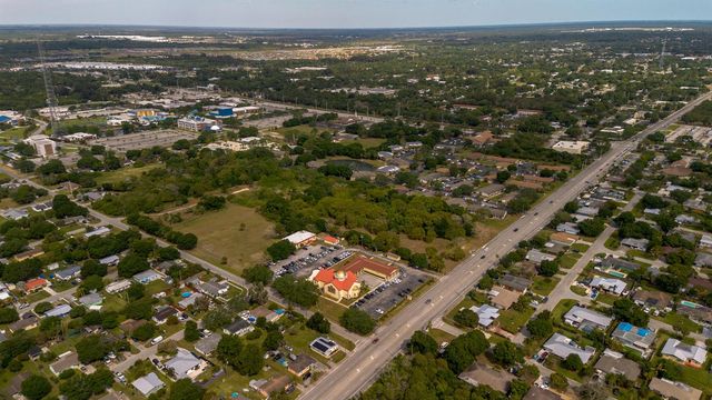 2205 S 25th Street, Fort Pierce, FL 34947