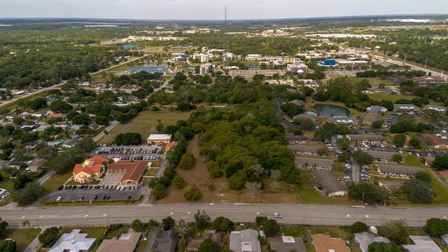 2205 S 25th Street, Fort Pierce, FL 34947