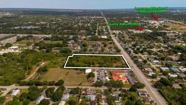2205 S 25th Street, Fort Pierce, FL 34947