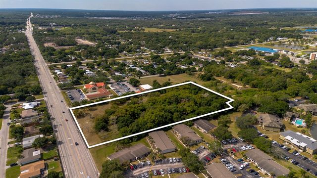 2205 S 25th Street, Fort Pierce, FL 34947