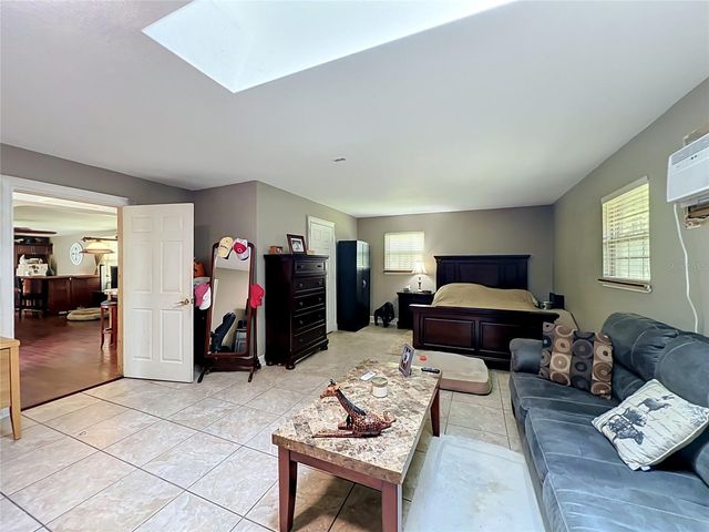 670 E STATE ROAD 46, Geneva, FL 32732
