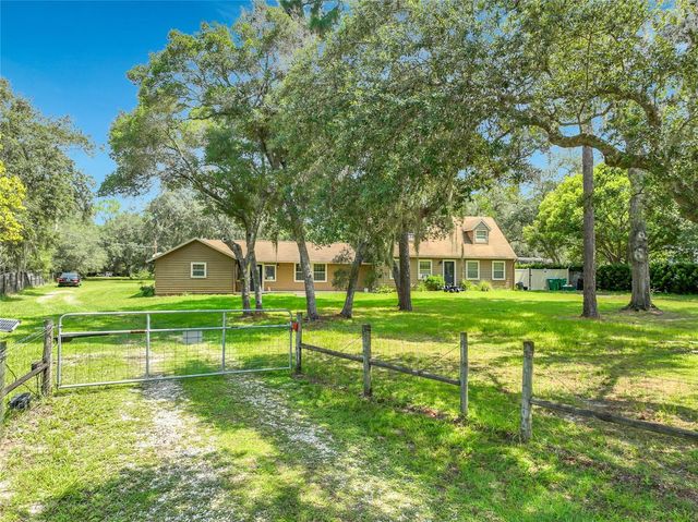 670 E STATE ROAD 46, Geneva, FL 32732