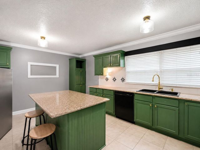 670 E STATE ROAD 46, Geneva, FL 32732