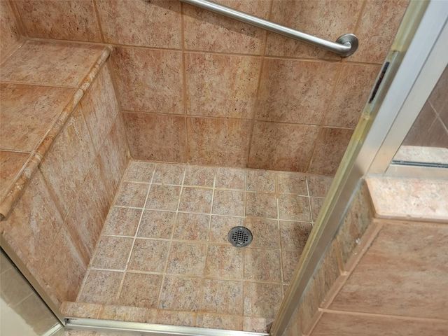 670 E STATE ROAD 46, Geneva, FL 32732