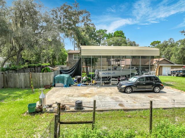 670 E STATE ROAD 46, Geneva, FL 32732