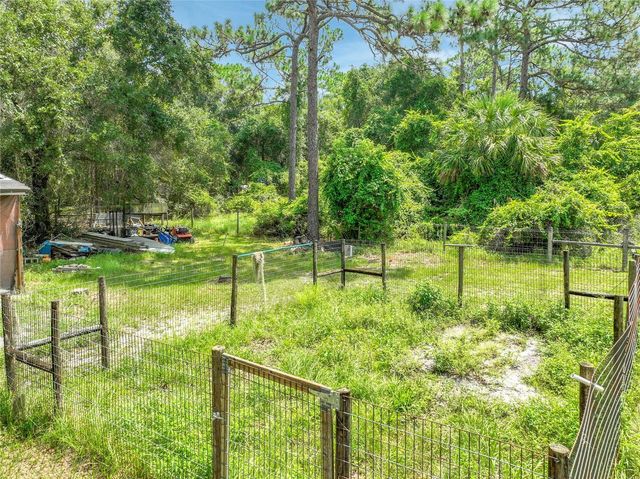 670 E STATE ROAD 46, Geneva, FL 32732