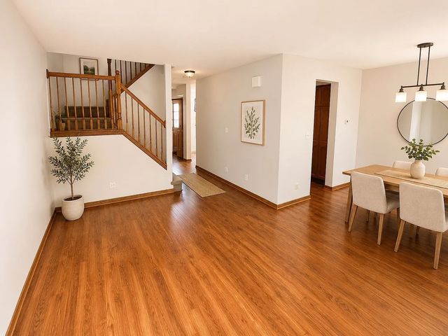 374 Winfield Court, Schaumburg, IL 60194