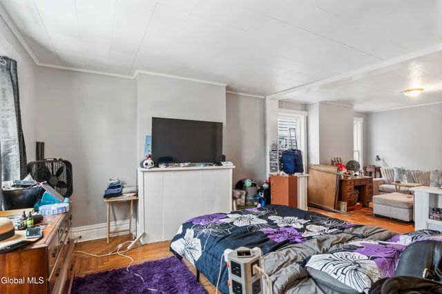 172 6th Avenue, Troy, NY 12180