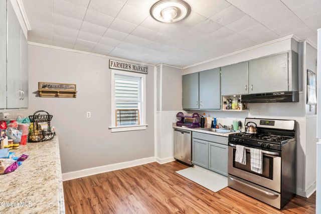 172 6th Avenue, Troy, NY 12180