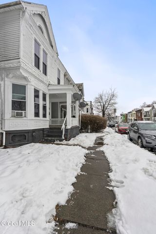 172 6th Avenue, Troy, NY 12180