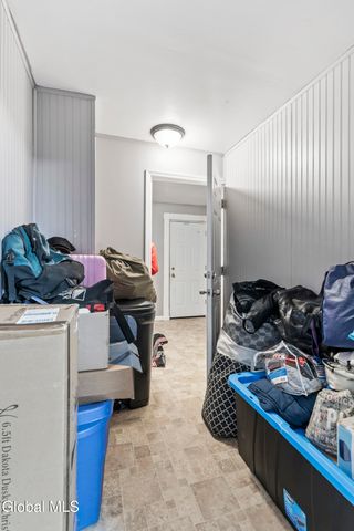 172 6th Avenue, Troy, NY 12180