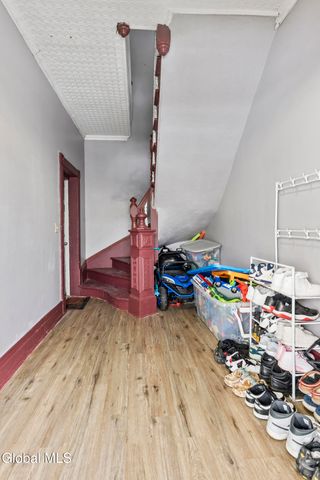 172 6th Avenue, Troy, NY 12180