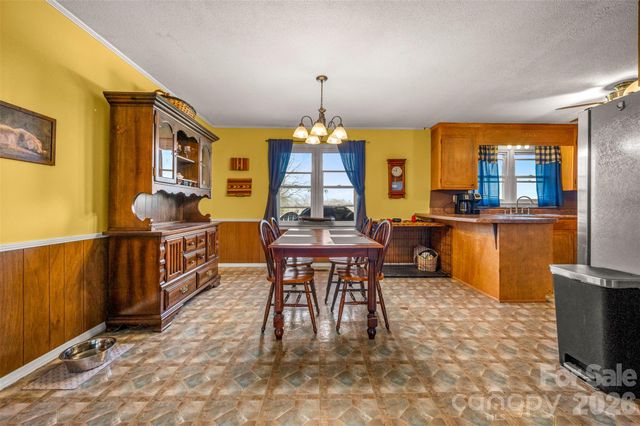 414 Sandy Run Church Road, Mooresboro, NC 28114