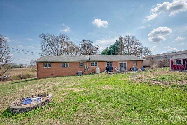 414 Sandy Run Church Road, Mooresboro, NC 28114