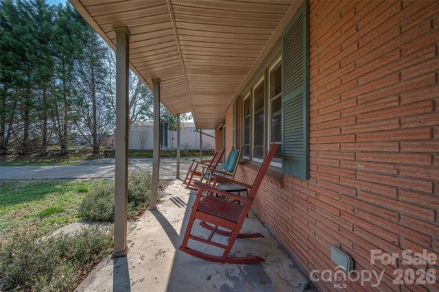 414 Sandy Run Church Road, Mooresboro, NC 28114