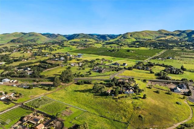 103 Old Summit Road, Arroyo Grande, CA 93420