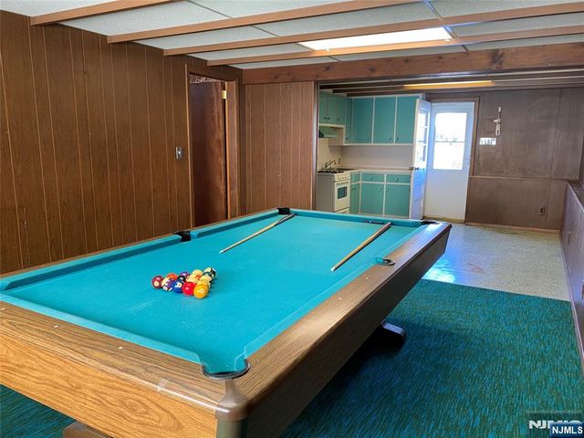 95 Atkins Terrace, East Rutherford, NJ 07073