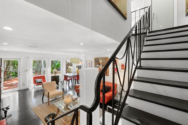 7 Middlesex Drive, Wilton Manors, FL 33305