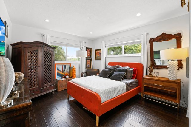 7 Middlesex Drive, Wilton Manors, FL 33305