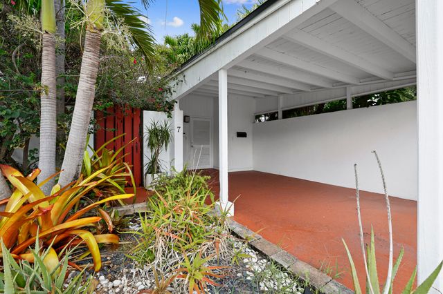7 Middlesex Drive, Wilton Manors, FL 33305
