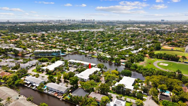7 Middlesex Drive, Wilton Manors, FL 33305