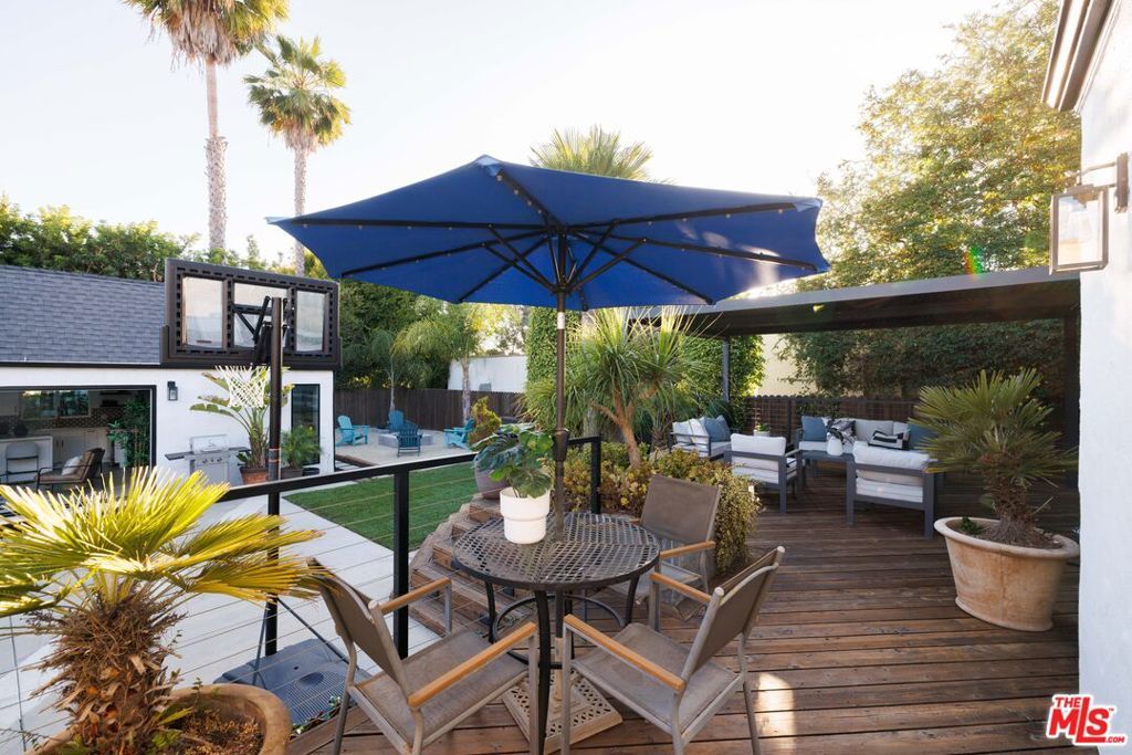 Image 19 of property listing at 6148 San Vicente Boulevard, Los Angeles, CA 90048