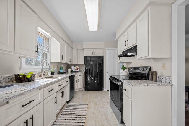 12986 OLD TULLAHOMA ROAD, Tullahoma, TN 37388