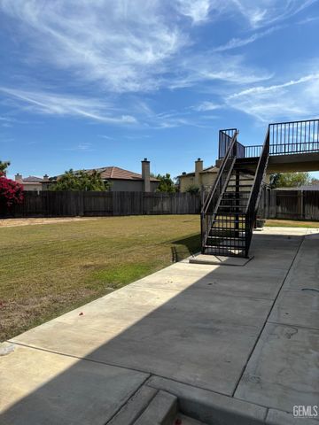 407 Brite Meadow Court, Bakersfield, CA 93308