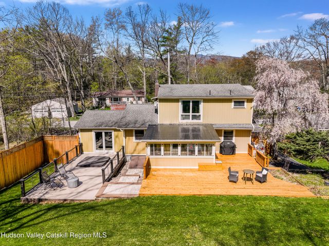 63 Mount Airy Road, Saugerties, NY 12477