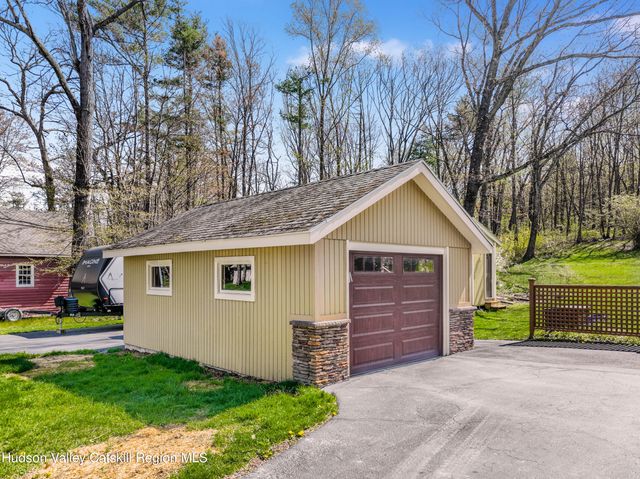 63 Mount Airy Road, Saugerties, NY 12477
