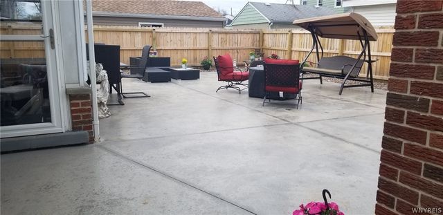 47 6th Avenue, Lancaster, NY 14086