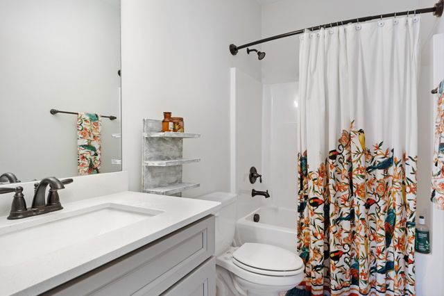 2154 Maytown Cir, Thompsons Station, TN 37179