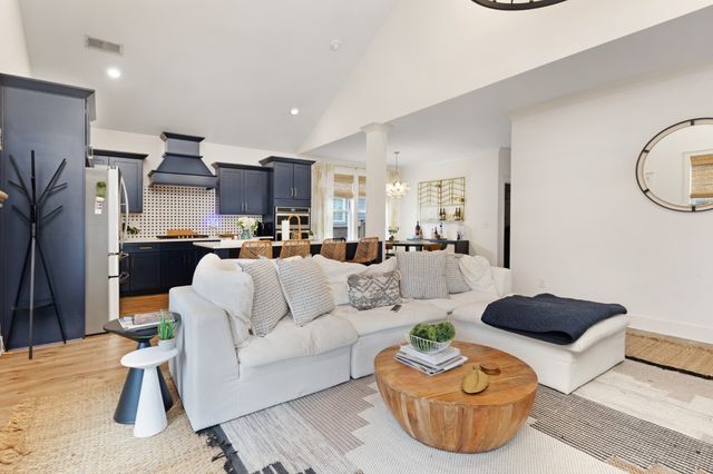 2154 Maytown Cir, Thompsons Station, TN 37179