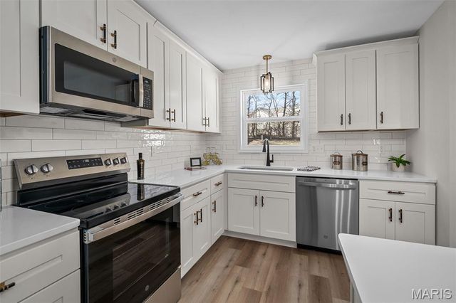 2813 Olde Chelsea Drive, St Charles, MO 63301