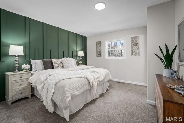 2813 Olde Chelsea Drive, St Charles, MO 63301