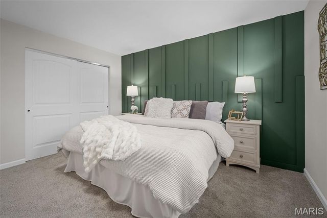 2813 Olde Chelsea Drive, St Charles, MO 63301